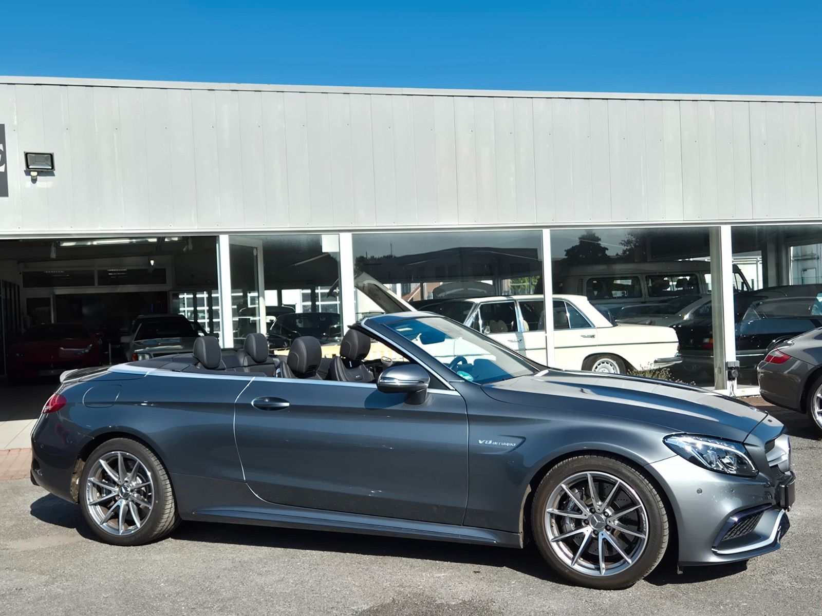 Fahrzeugabbildung Mercedes-Benz C 63 AMG Cabrio/Dt./Burm/Head/Fahrpaket