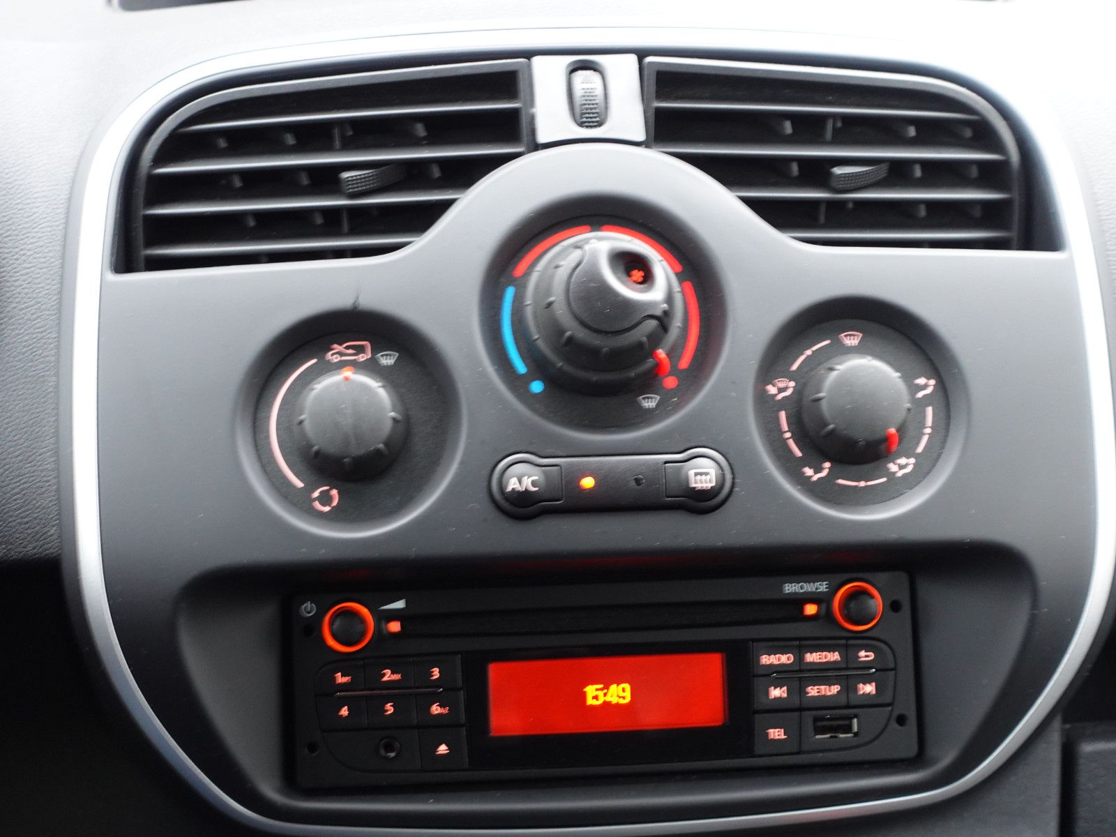 Fahrzeugabbildung Renault Kangoo 1.5Blue dCi, Extra Klima,Nebel,PDC,Kamera