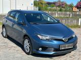 Toyota Auris Edition-S-EURO 6-KAMERA- - Toyota Auris mit Benzin-Antrieb