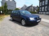 Volkswagen Bora 2.3 V5 Variant  - blaue Volkswagen Bora