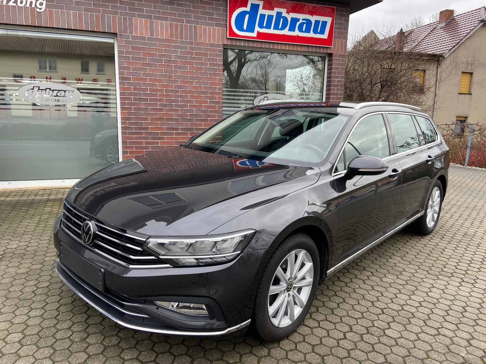 Volkswagen Passat Var. Eleg. Head Up, ACC, Teilleder