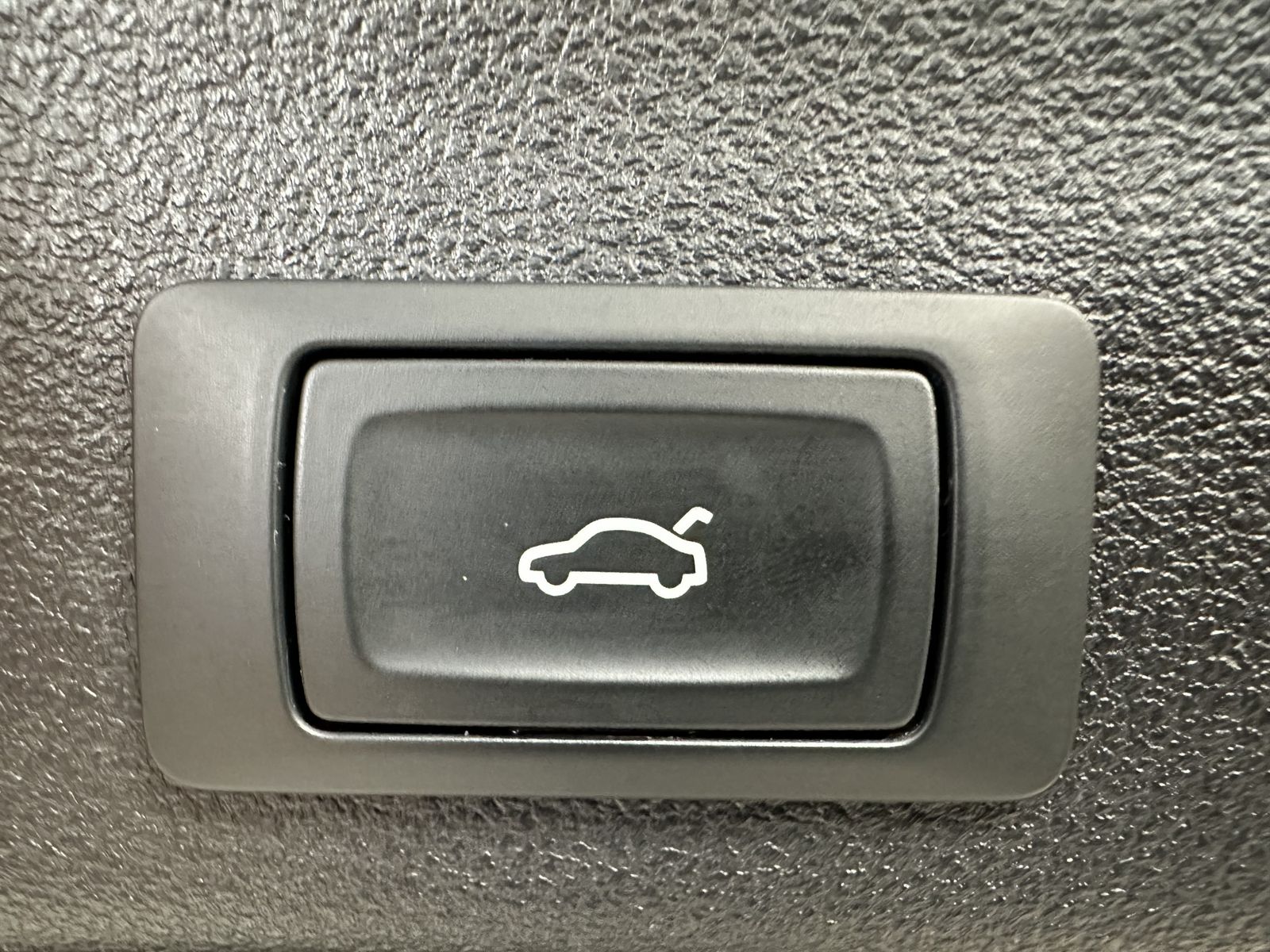 Fahrzeugabbildung Audi A6 Avant 40 TDI S-Line NAV+LED+ACC+BANG&OLUFSEN