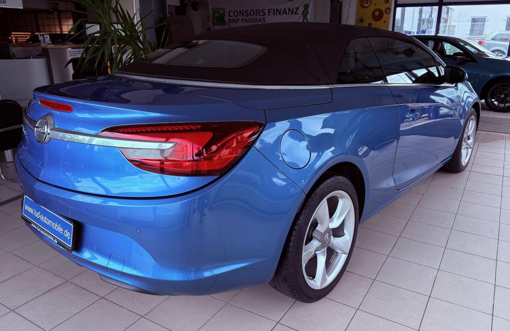 Opel Cascada