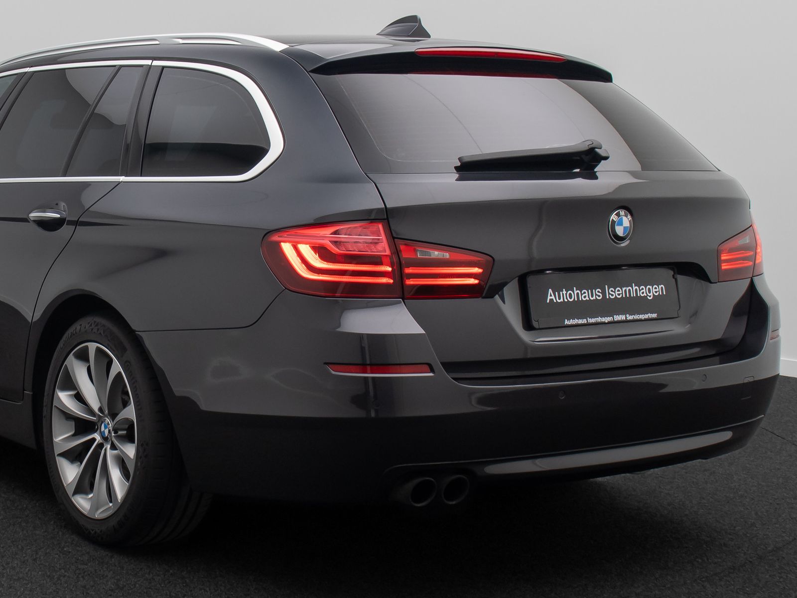 Fahrzeugabbildung BMW 530d xD Modern Line AHK HUD HiFi Leder Standheiz