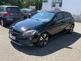 Mercedes-Benz A 220 CDI Automatik Panorama Kamera Tempomat - gebrauchte Mercedes-Benz A 220 aus dem Jahr 2016