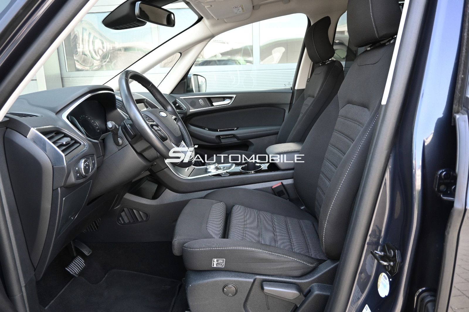 Fahrzeugabbildung Ford Galaxy 2.0 D Aut. Titanium °ACC°AHK°STANDHEIZUNG