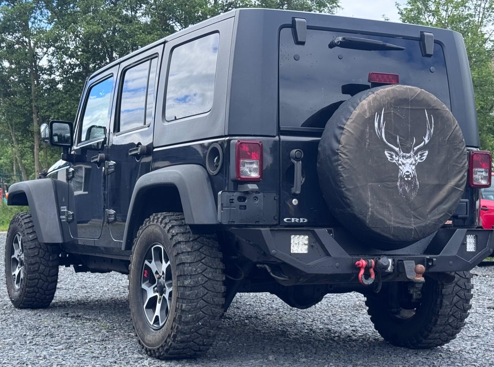 Jeep Wrangler Unlimited Sport 2.8 CRD 177 ch BVM 4x4 / Sièges chauffants / Xénon / Attelage 3,5 t / Jantes alliage