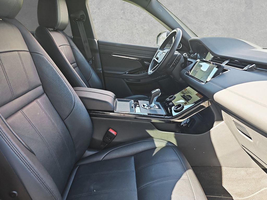 Land Rover Range Rover Evoque P300e AWD R-Dynamic SE