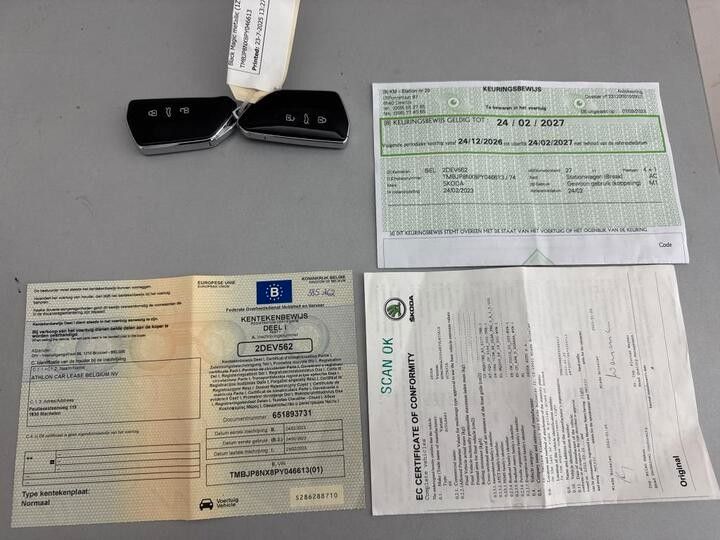 Fahrzeugabbildung SKODA Octavia Combi Ambition TSI NAVI PDC GRA NEBEL 1.