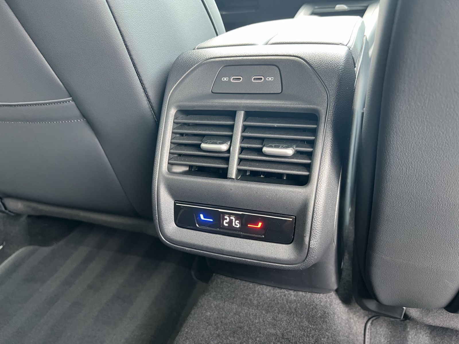 Passat Variant Business 1.5 TSI eHybrid DSG AHK