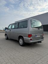 Volkswagen T4 Caravelle 2.5 GL Auto GL - Volkswagen T4 mit Benzin-Antrieb: 2.5