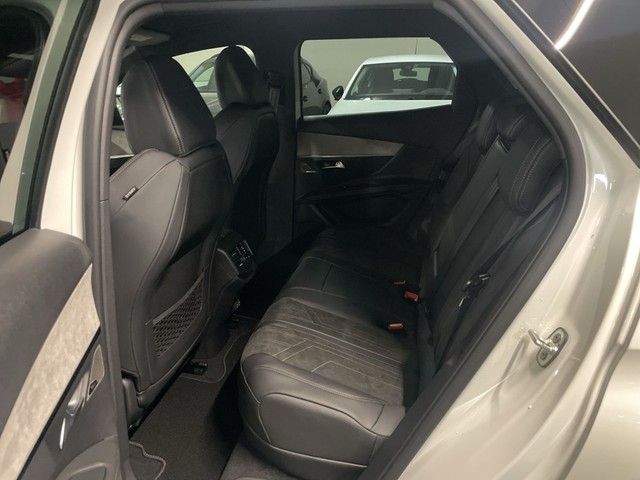 3008 GT Plug-In Hybrid 225 e-EAT8