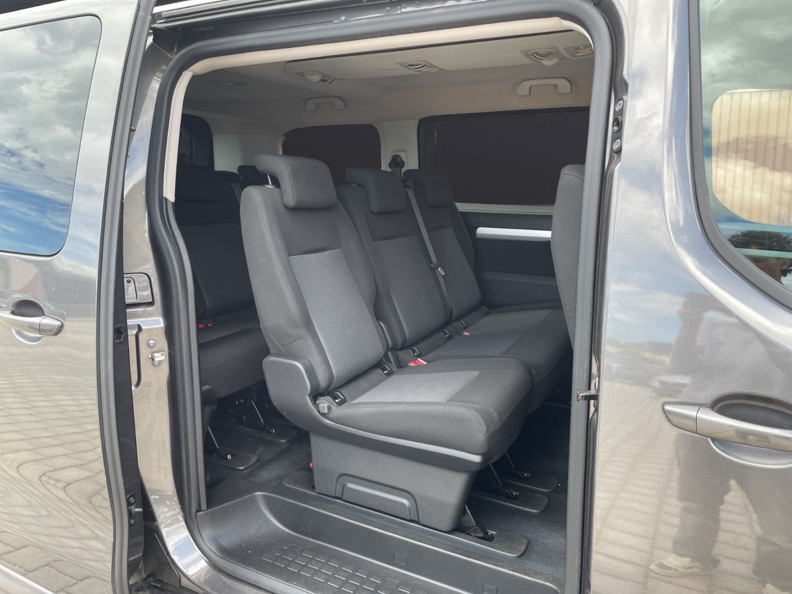 Fahrzeugabbildung Opel Zafira Life Selection M*1.Hand*Shz*Rkü*8 Sitzer