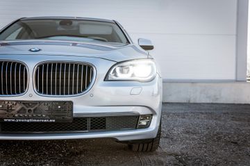 BMW 740 - 9