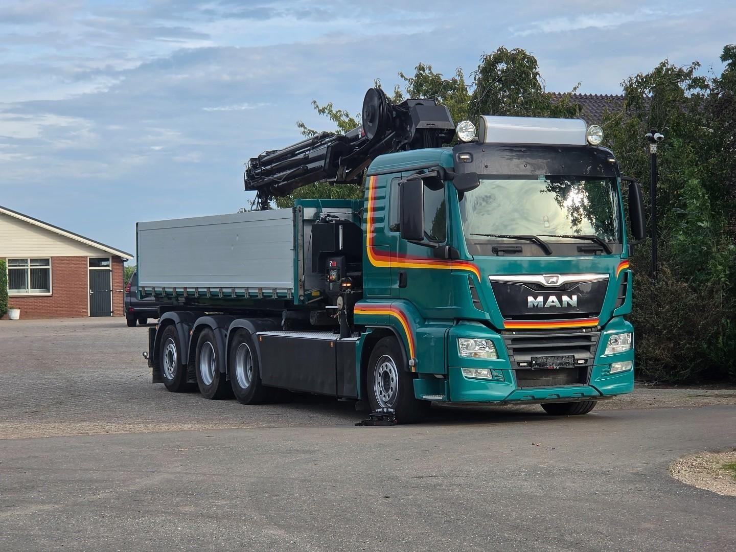 MAN TGS 35.500 8x4 KRAN/CONTAINER/KIPPER!! FERNBEDIE