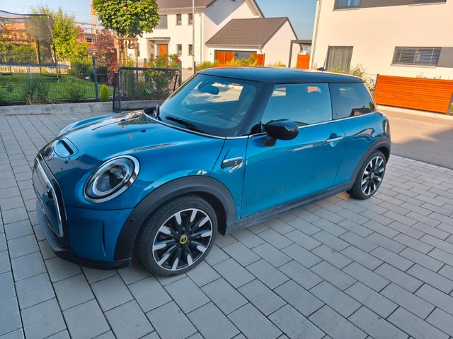 MINI Cooper SE MINI Yours Trim MINI Yours Trim