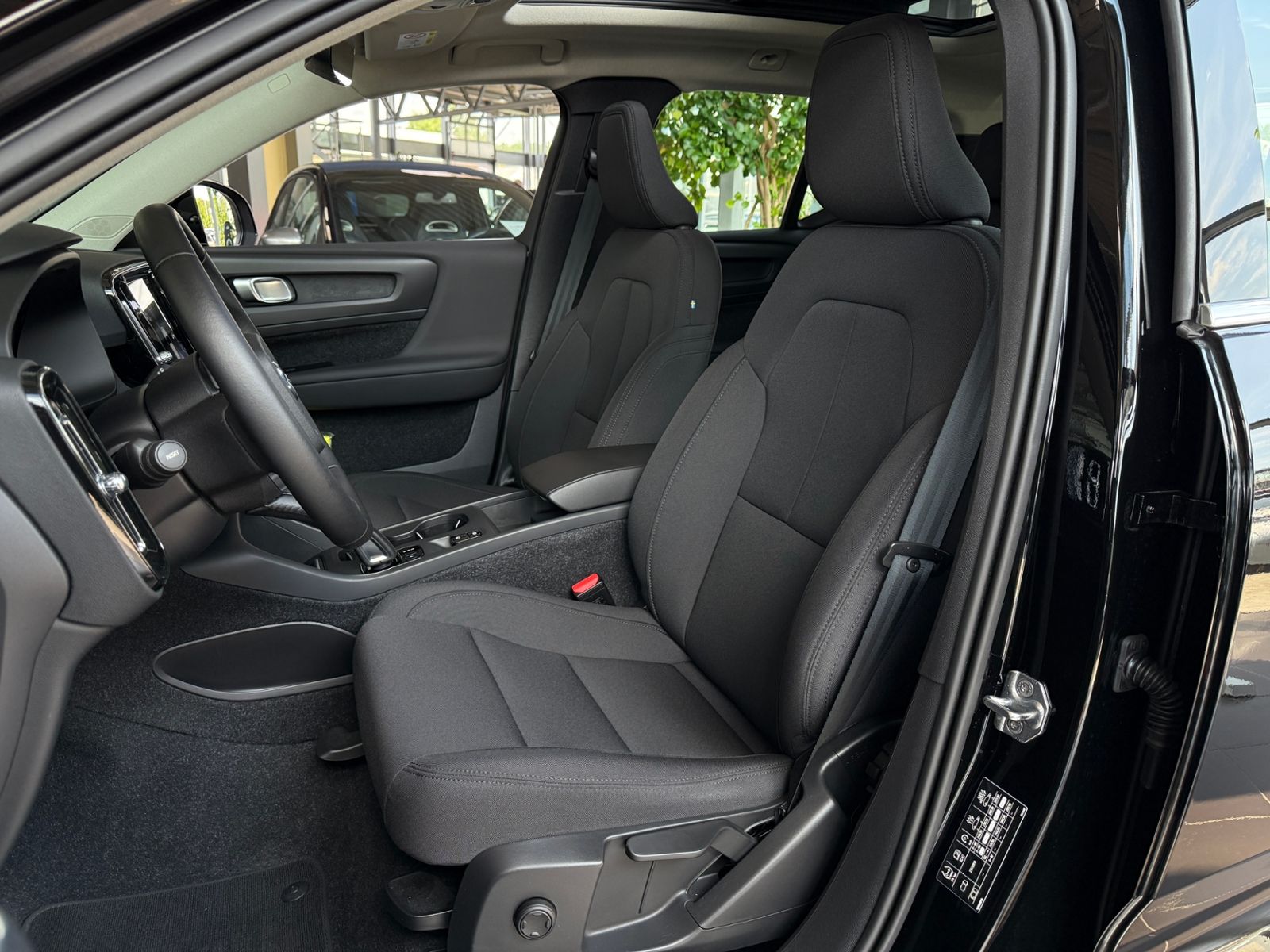 Fahrzeugabbildung Volvo XC40 Inscription Expression PANO H/K 360° BLIS