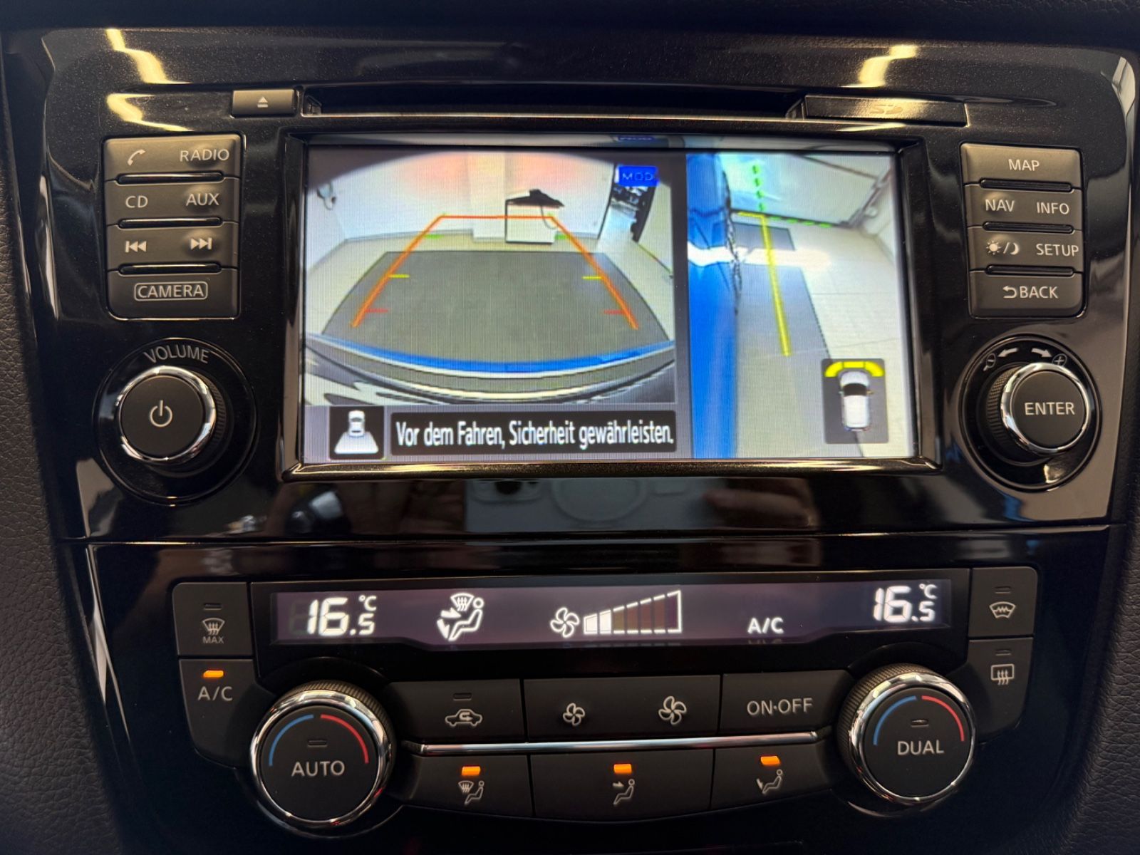 Fahrzeugabbildung Nissan Qashqai N-Connecta, 360° Kamera, Navi, Winterpa.