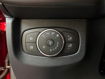 Ford Tourneo Courier Titanium Automatik AHK