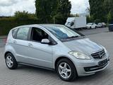 Mercedes-Benz A 180 5-türig *Navi *Tüv *BlueEfficiency *Klima - Mercedes-Benz bis 5.000 Euro