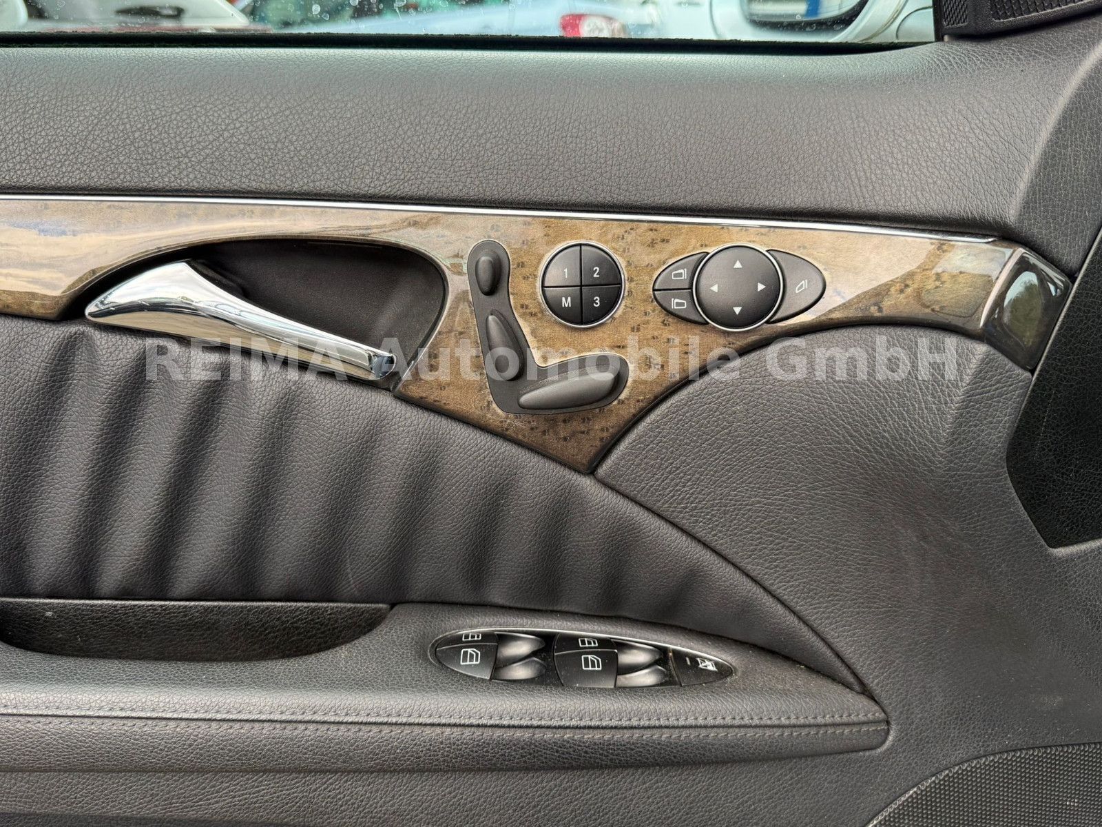 Fahrzeugabbildung Mercedes-Benz E 280  T-Modell Avantgard, ESSD, Leder, Xenon