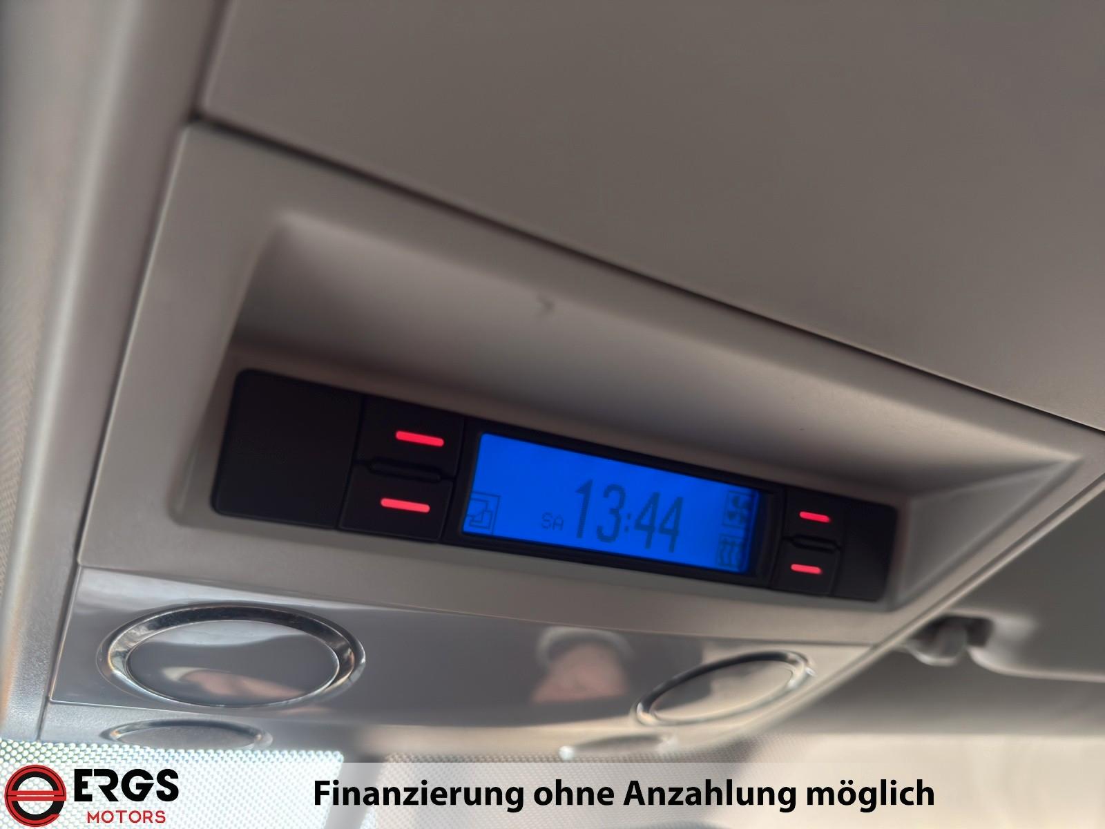 VOLKSWAGEN T5 MULTIVAN 2.5 TDI 174ch COMFORTLINE BVM Historique présent - 2EME MAIN Sièges chauffants Portes coulissantes 2 côtés Attelage