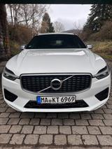 Volvo XC60 B5 AWD Momentum TÜV*Vollaustattg*TOPZustand - Volvo XC60: B