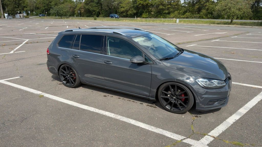 Image of Volkswagen Golf