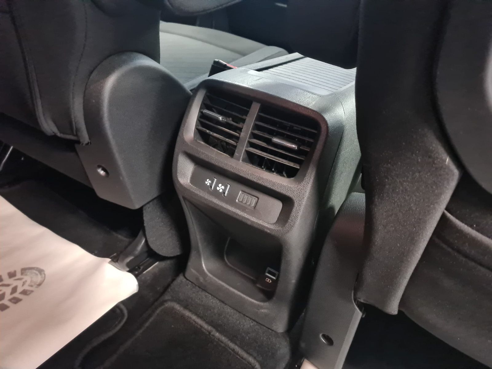 Fahrzeugabbildung Peugeot Rifter Allure L1 / SCHECKHEFT / NAVI