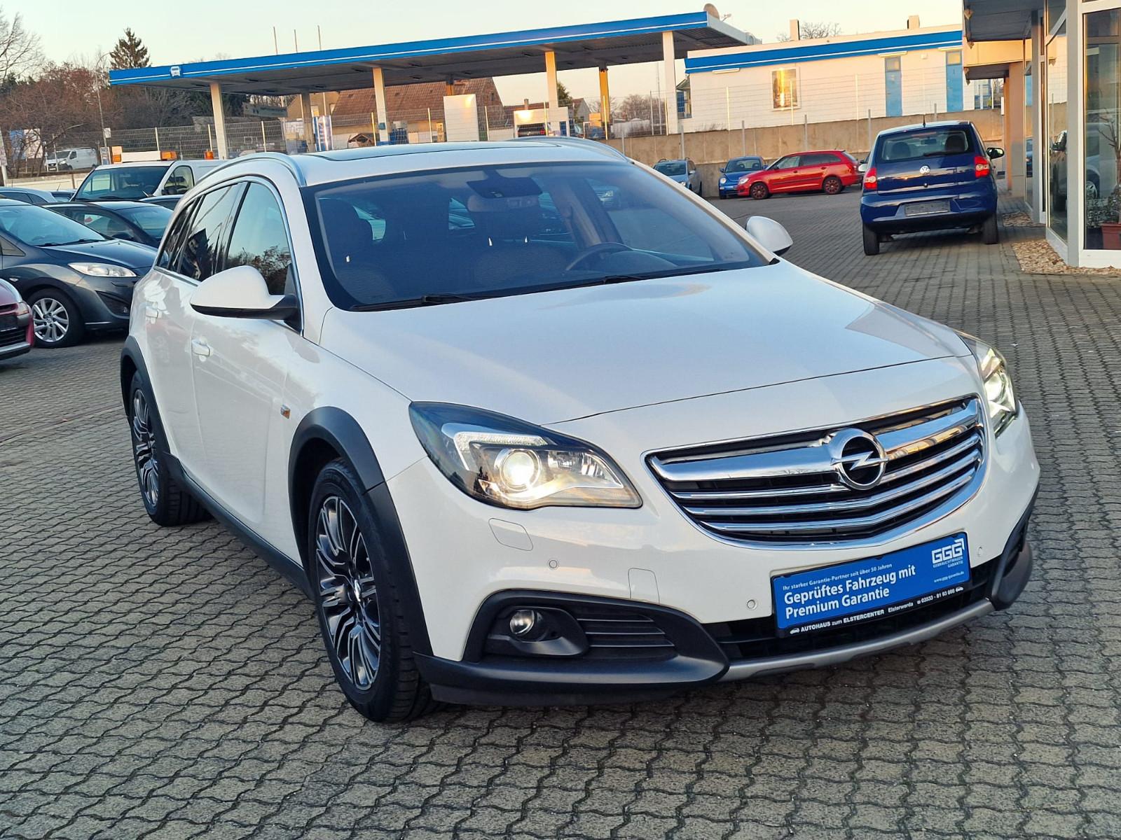 Opel Insignia A Country Tourer Basis Pano D 4x4 E.AHK