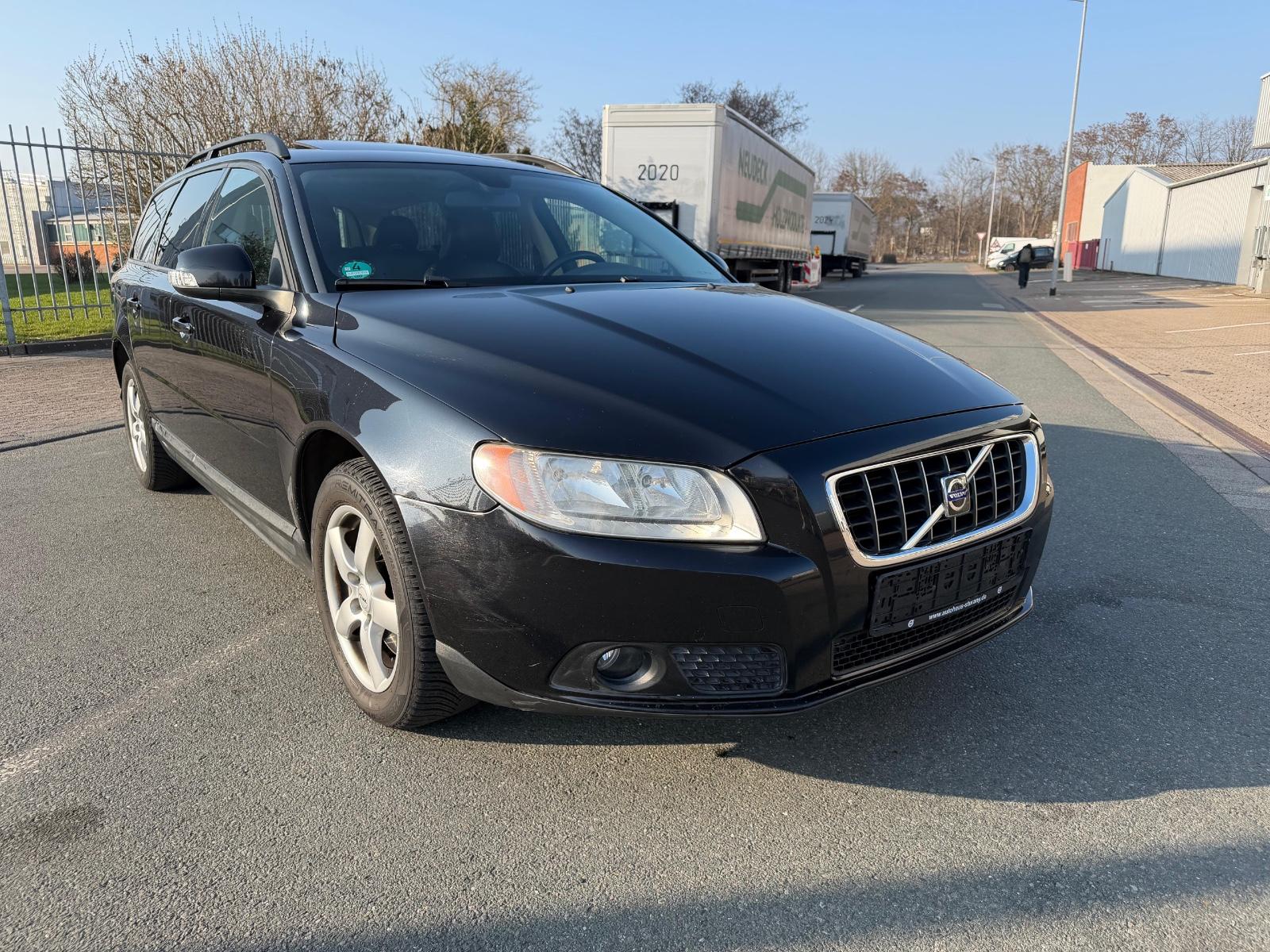Volvo V70 Kombi 2.4l 5 Zylinder Automatik Schiebedach
