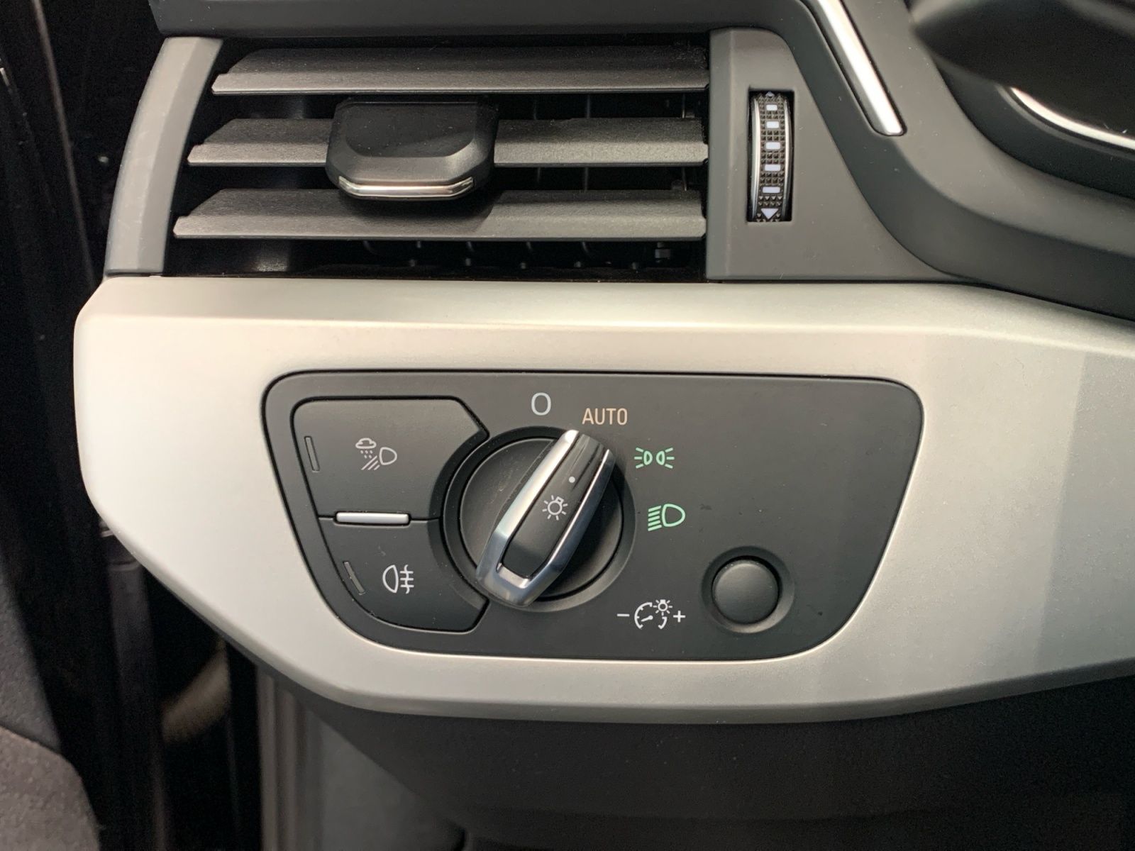 Audi A4 - Bild 19