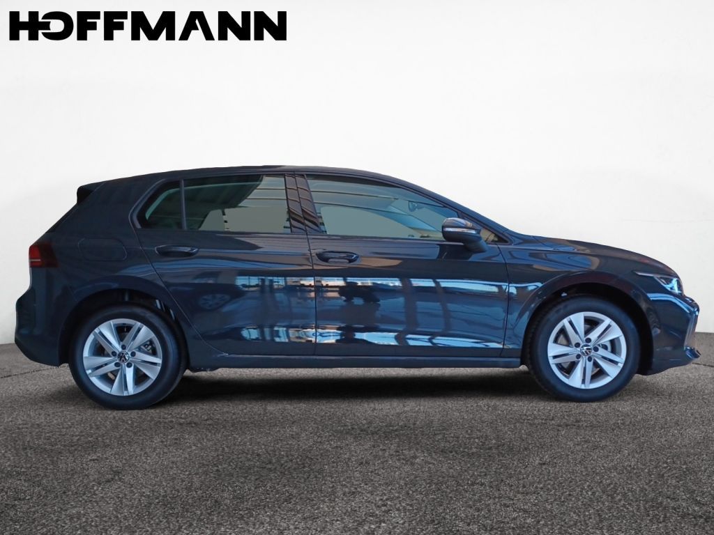 Fahrzeugabbildung Volkswagen Golf 1.5 TSI OPF Life LED, Shzg, Einparkhilfe