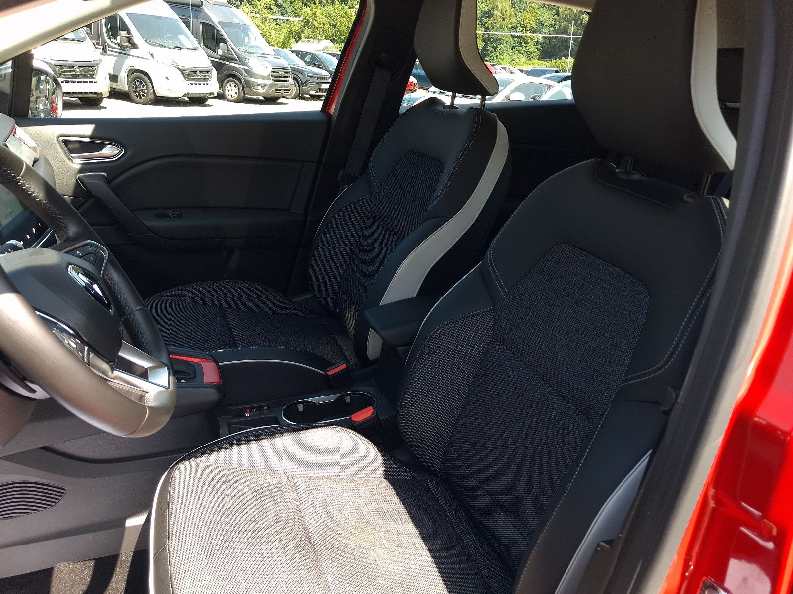 Fahrzeugabbildung Renault Captur II Intens