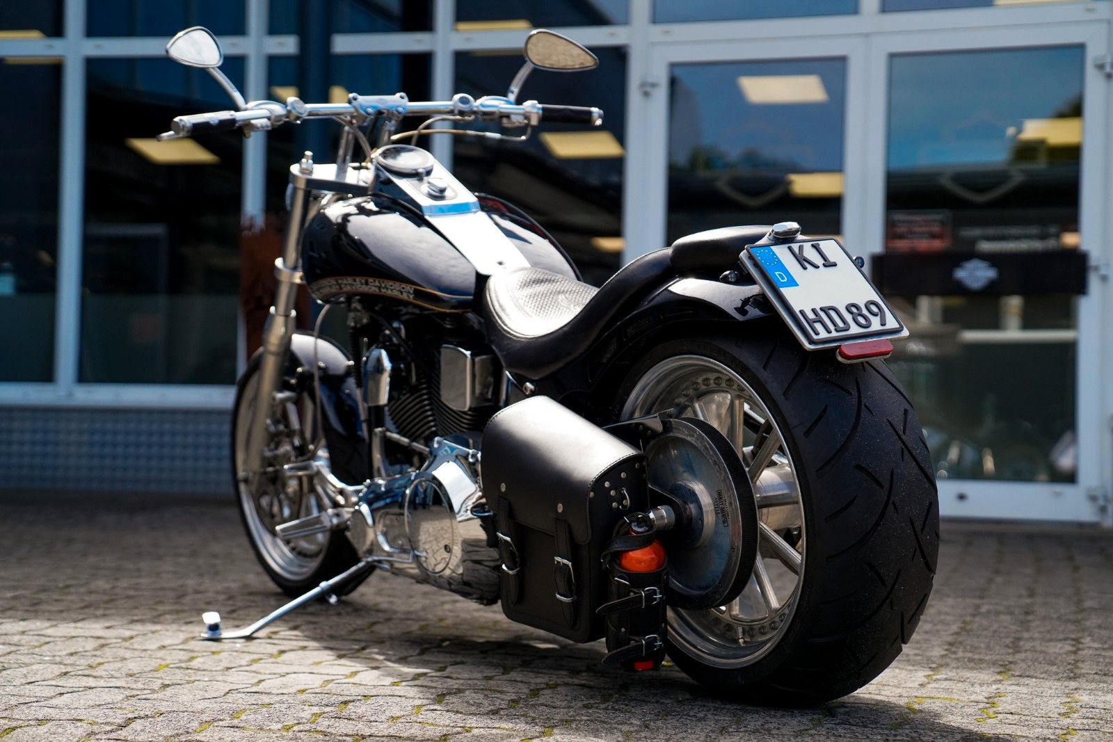 Fahrzeugabbildung Harley-Davidson FLSTC HERITAGE SOFTAIL CLASSIC EVO Custom Umbau