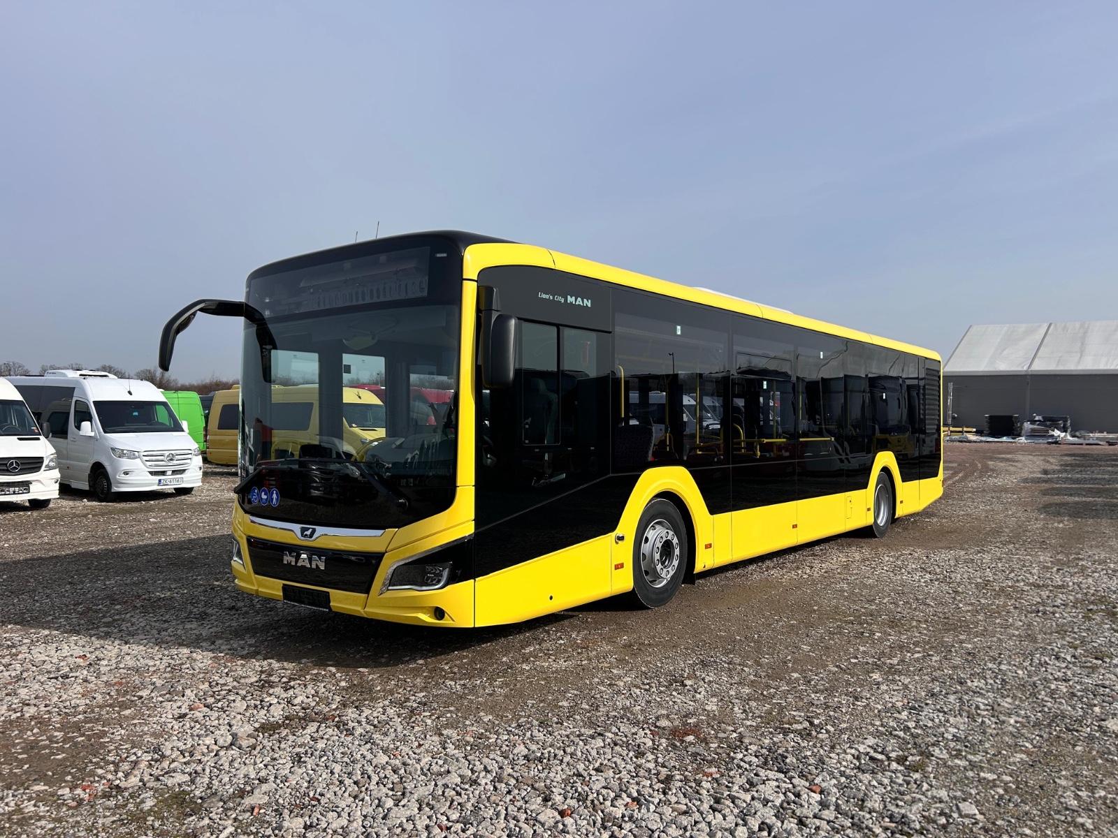 MAN Lions City 32+69 3x Doppeltür  Rollstuhl 12m