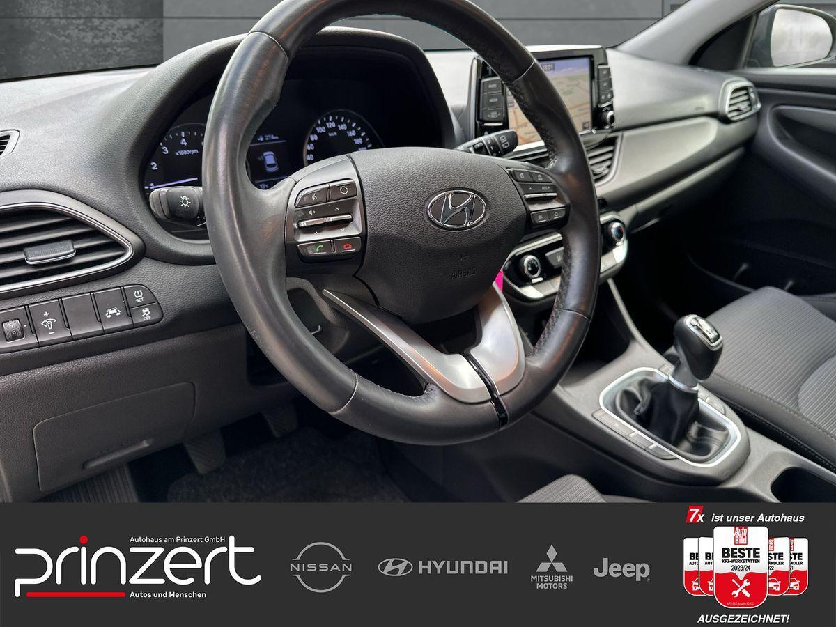 Hyundai i30 1.4 "YES!" DAB*Carplay*Tempomat*Navi*LM16"