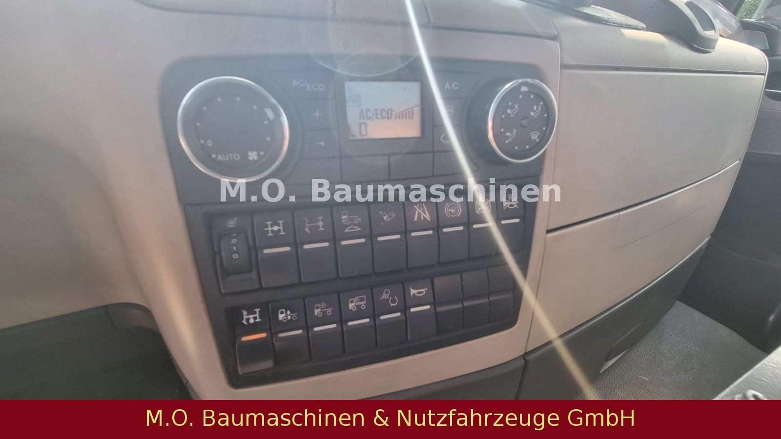 Fahrzeugabbildung MAN TGS 35.460/ Euro6/AC/8x4/Sobag B 26.59SK/