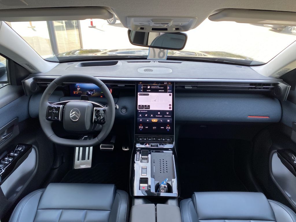 Fahrzeugabbildung Citroën C5 Aircross Hybrid 145 MAX *beh. Frontscheibe*