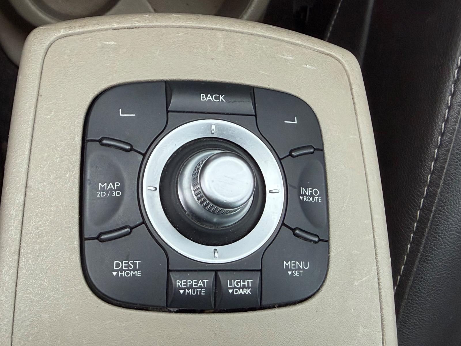 Renault Scenic 2010 — photo 14