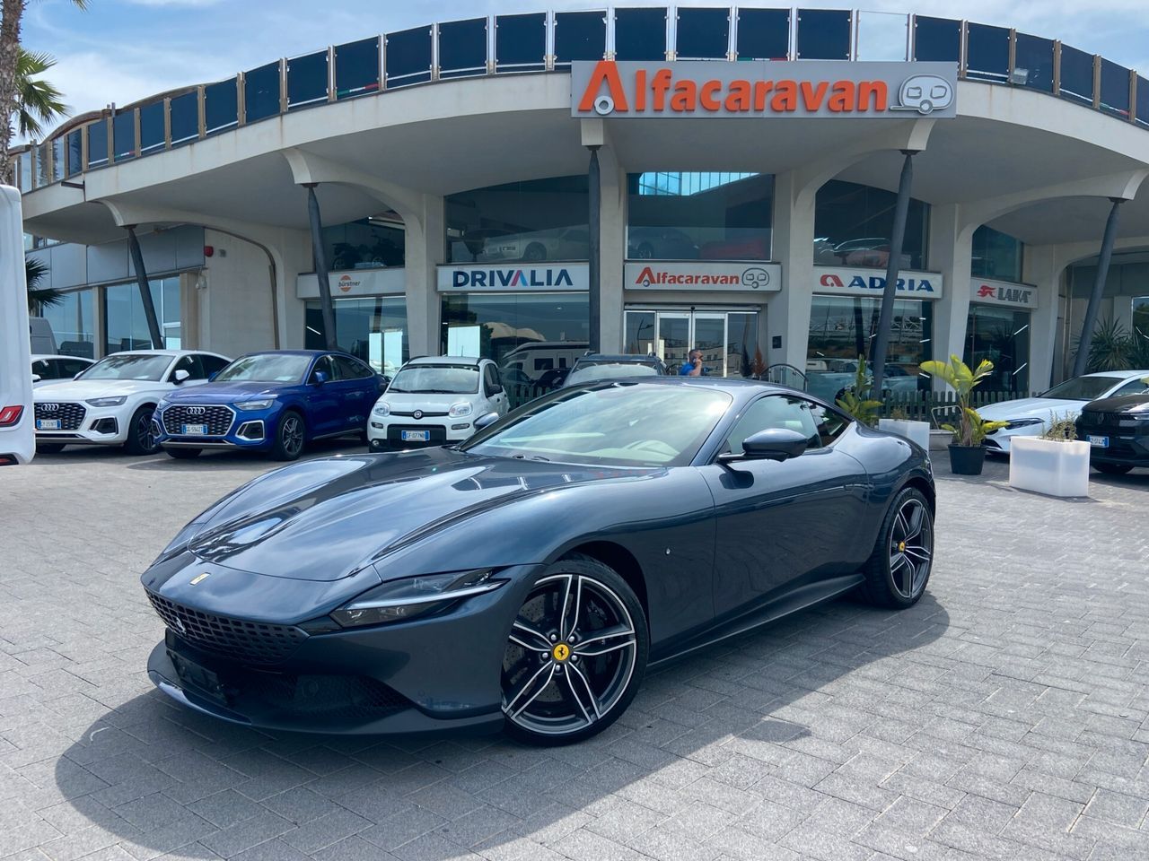 FERRARI Roma