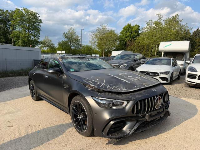 Mercedes-Benz AMG GT 53 4MATIC+ Unfall
