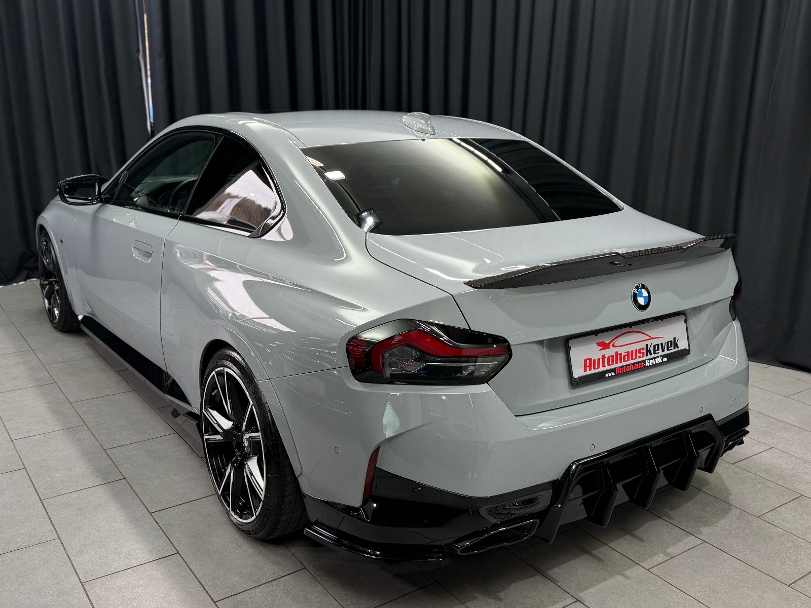 Fahrzeugabbildung BMW BMW M240i xDrive|GRAIL|EVENTURI|M-SItz|LASER|H&K