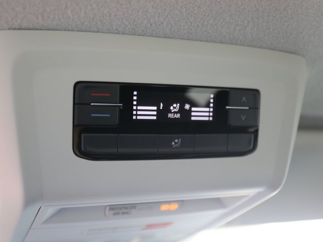 Volkswagen T6.1 Transporter DSG 9SITZER 2x KLIMA APP TEL