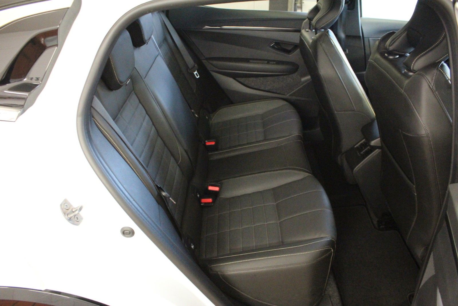 Fahrzeugabbildung Renault Megane E Tech Iconic EV60 220hp optimum charge