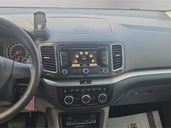 VW Sharan 2.0 TDI Comfort. Navi 3-Zonen-Klimaautom.