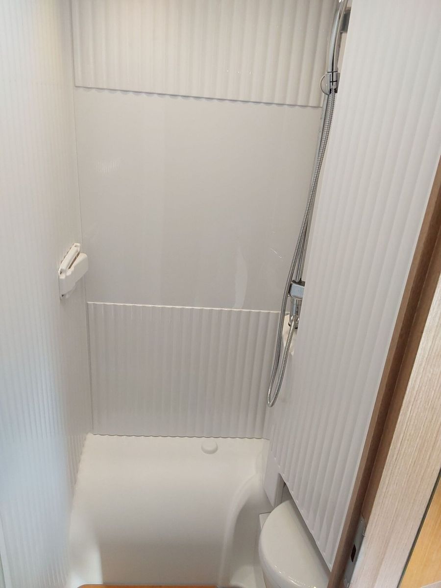 Fahrzeugabbildung Carado V 337 SAT, TV, Markise