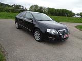 Volkswagen Passat Lim 2.0 Highline  Klima Tempo Sitzhz Navi - Volkswagen Passat aus 2005