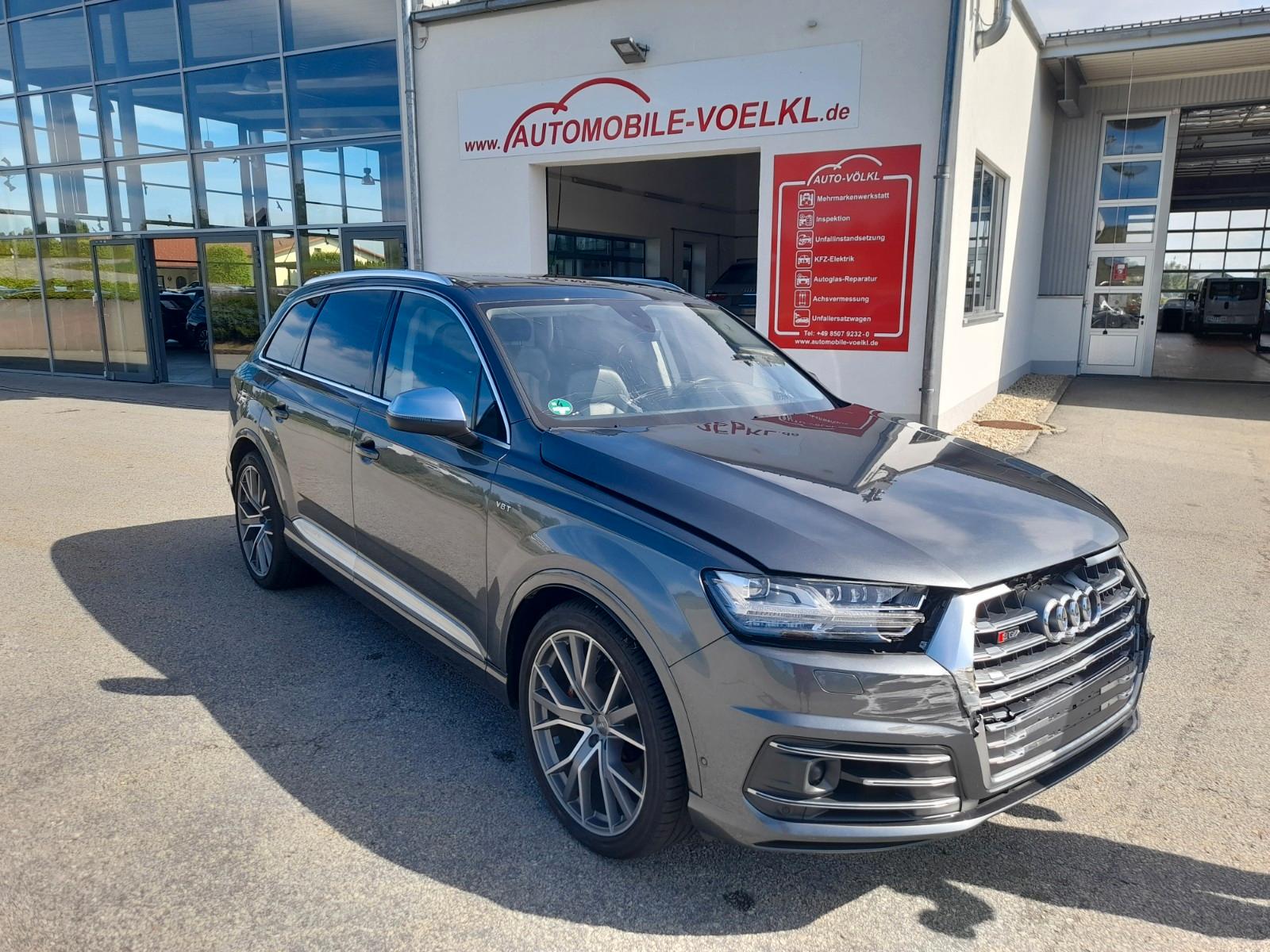 Audi SQ7 4.0TDI quat MATRIX/PANO/AHK/STANDHZ/22ALU