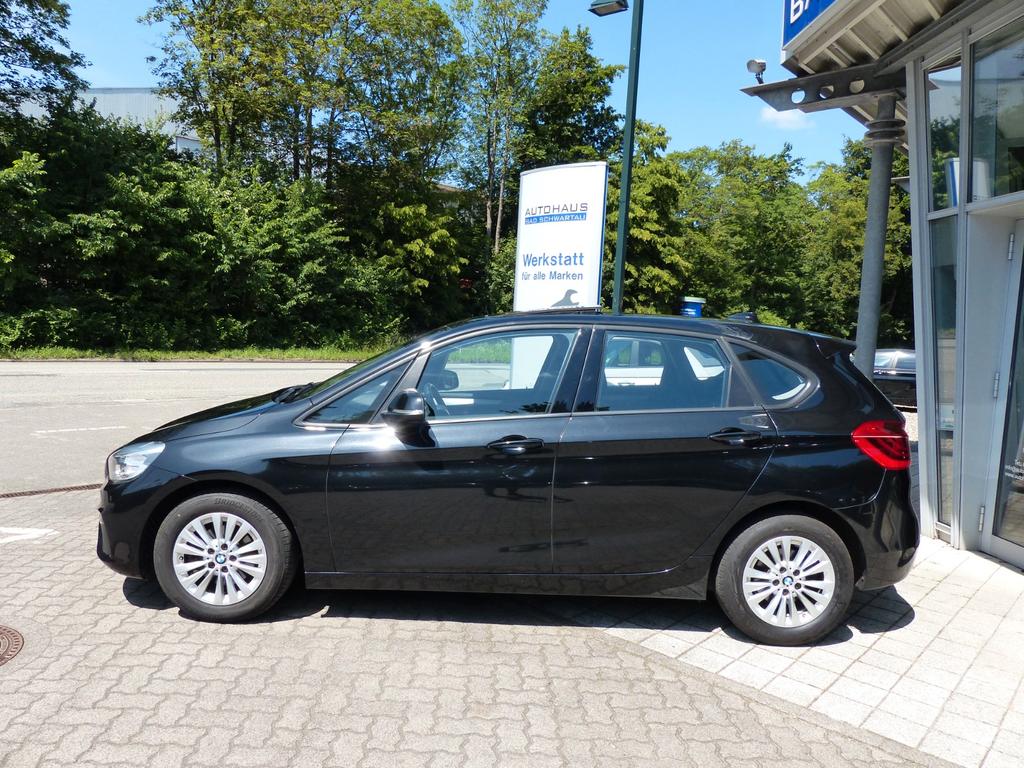 BMW 218